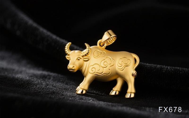 黄金3770关口遇阻！超买+美元回暖夹击，多头还能扛住吗？